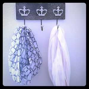Scarfs!! Sold separate! Winter deal. Make an offer